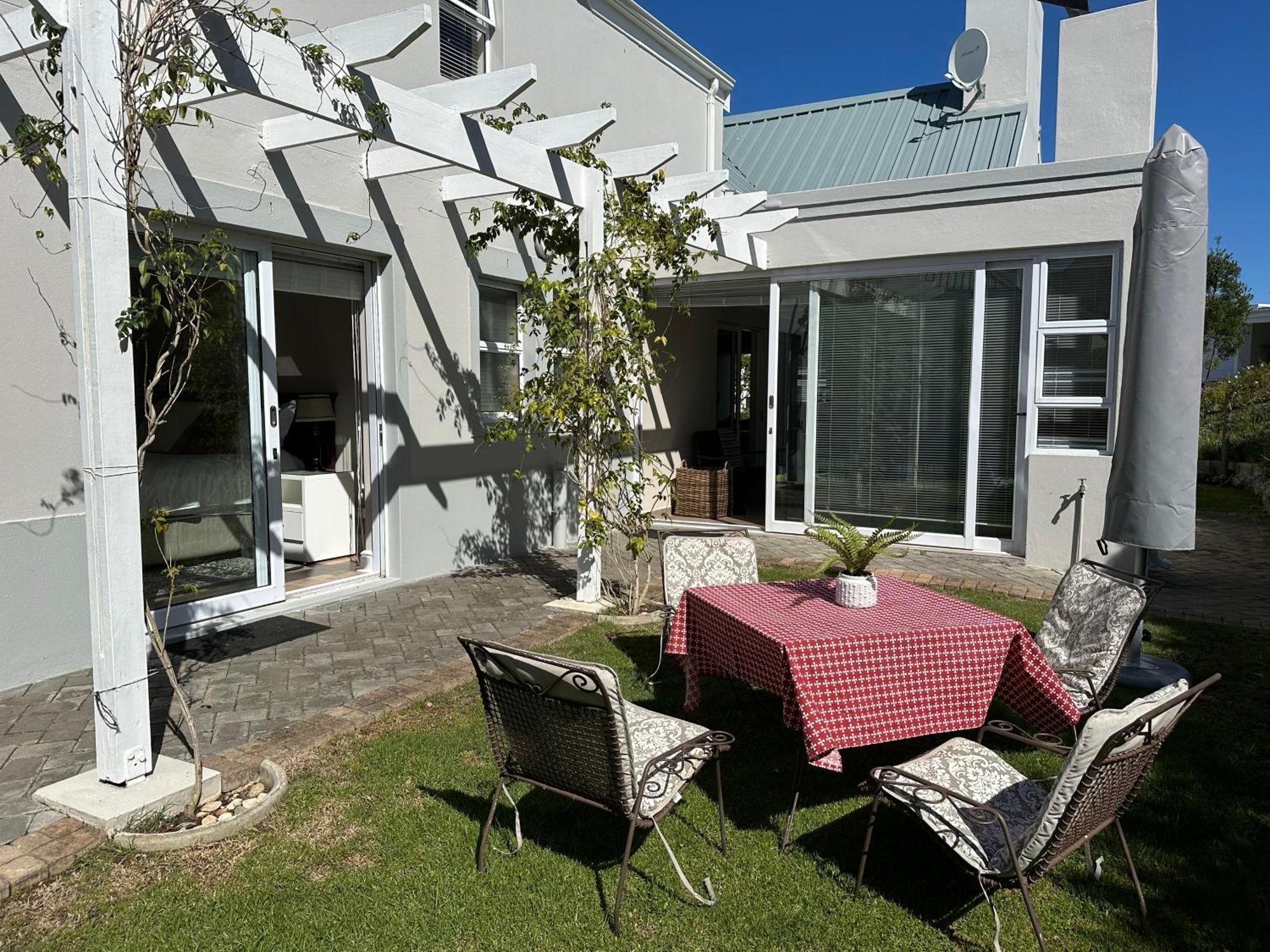 Manor 22 *